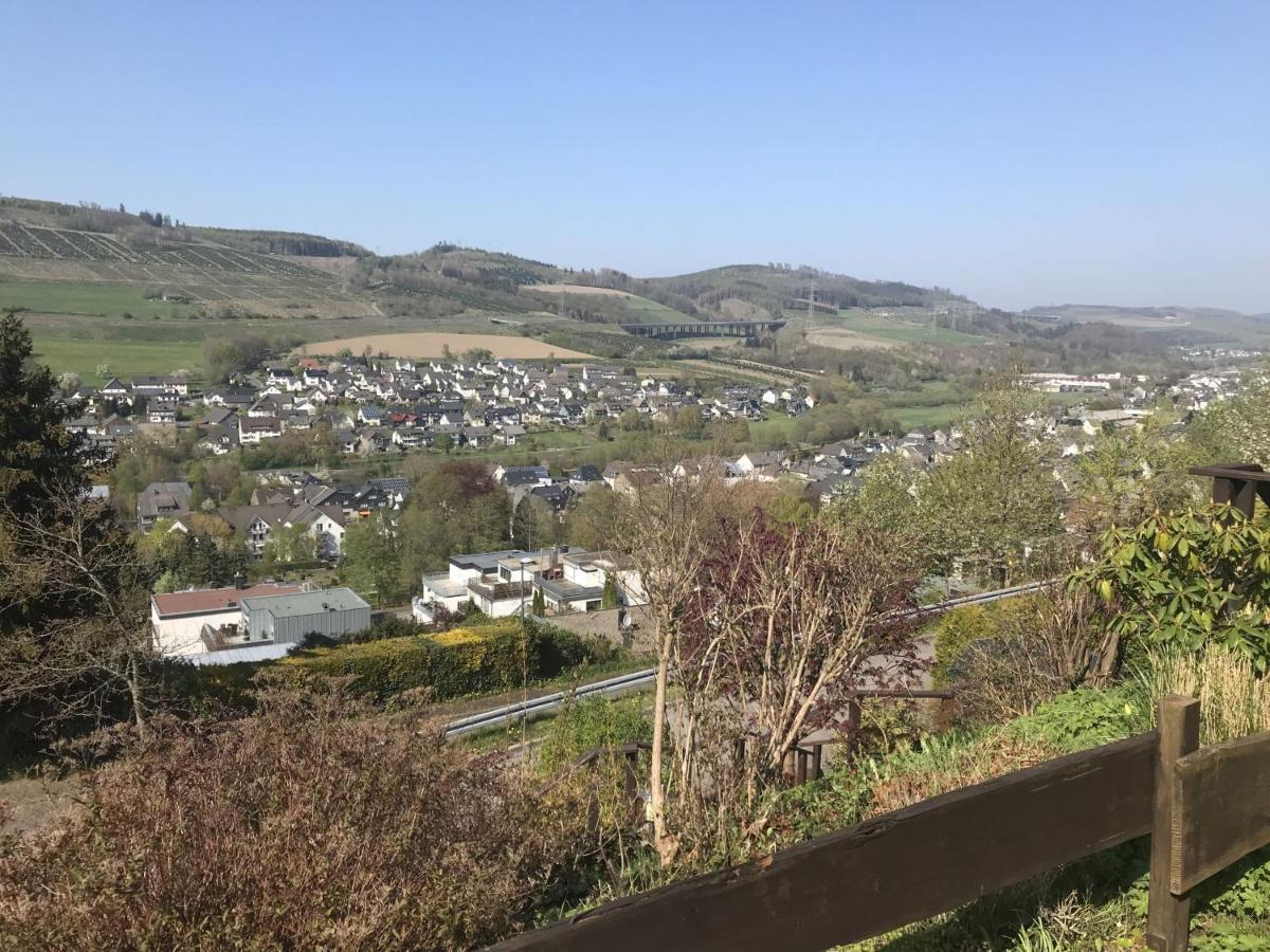 Fewo Oase Ruhrtalblick Bestwig Exterior foto